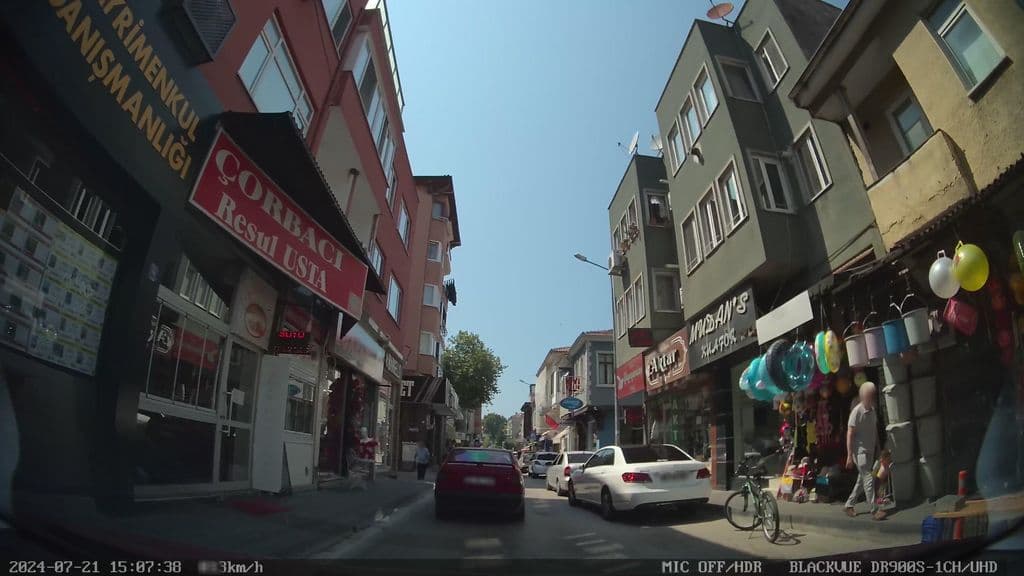 Street view near Tarihi Alay Kahvesi Ve Nargile Salonu