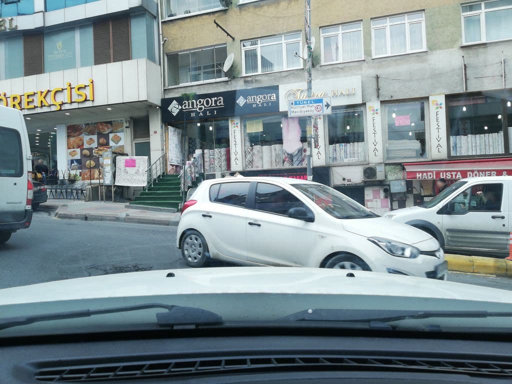 Street view near Adiyaman Tütün & Nargile