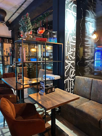 CLOUD CENTRUM SHISHA & SUSHI