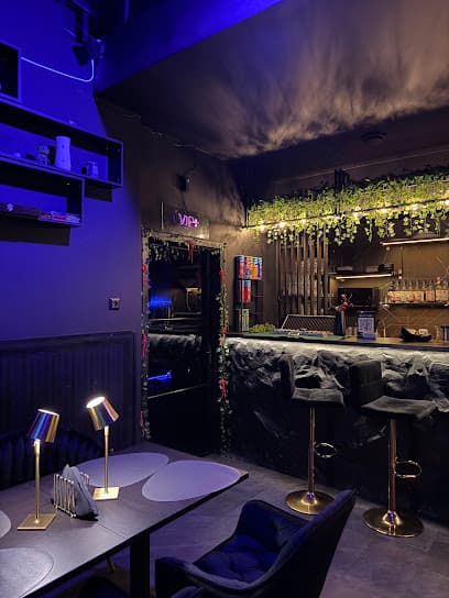 FIRST – Cyber Club & Lounge Bar with Hookah (eSport)