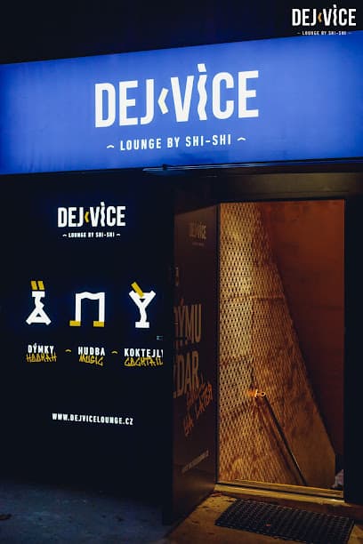 DEJ VÍCE LOUNGE