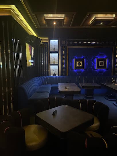 DeLuxe Club Karaoke & Shisha lounge