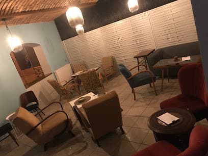 Edison Lounge