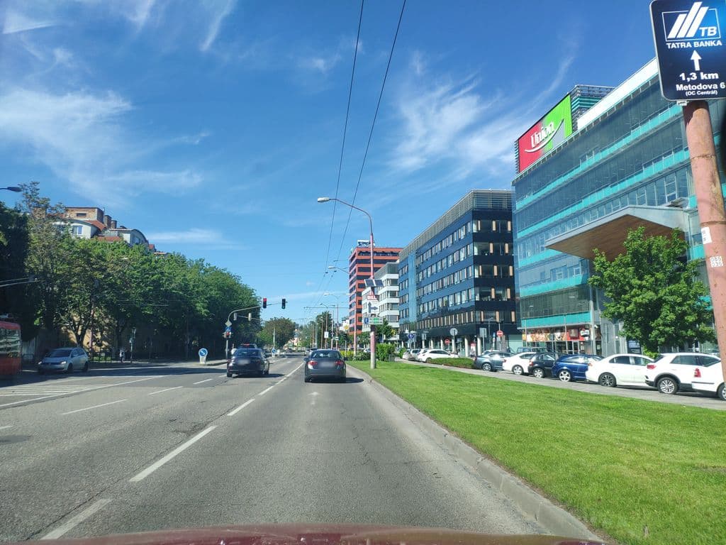 Street view near Smoking Tiger