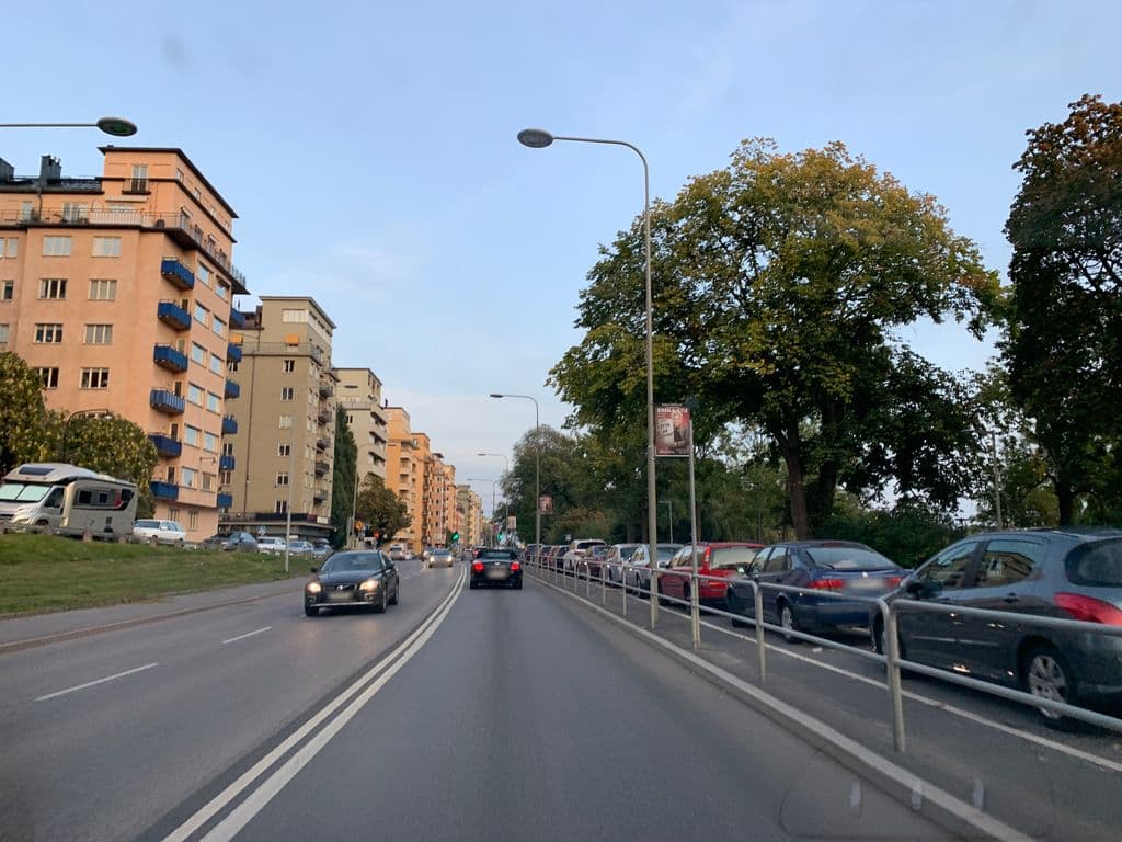Street view near Café Corniche - Libanesisk restaurang i Stockholm