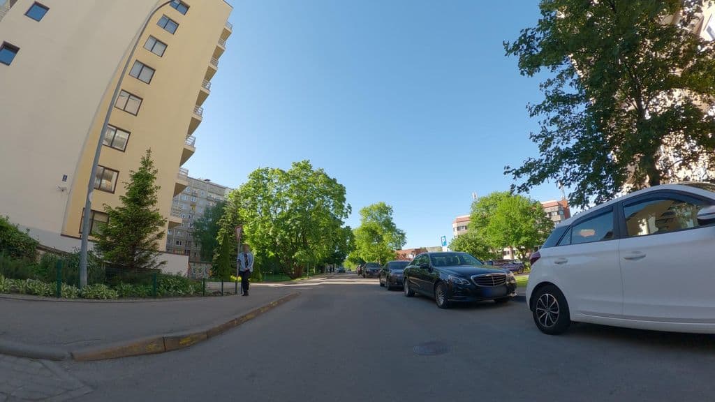 Street view near Lungo