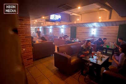 CONTRAST lounge