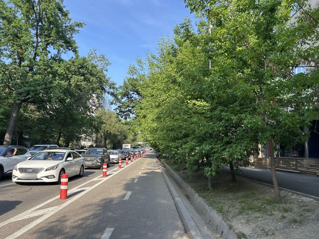 Street view near Eywa Terrace