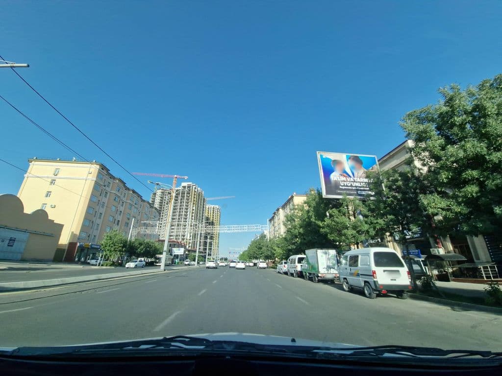 Street view near Oblako