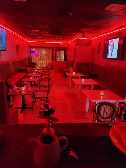 Safari shisha/hookah lounge