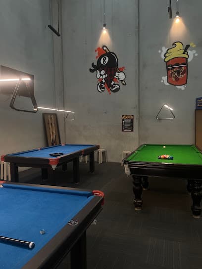 Revs Lounge - Shisha, Pool, Desserts