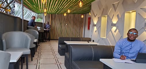 CLUB GRILL