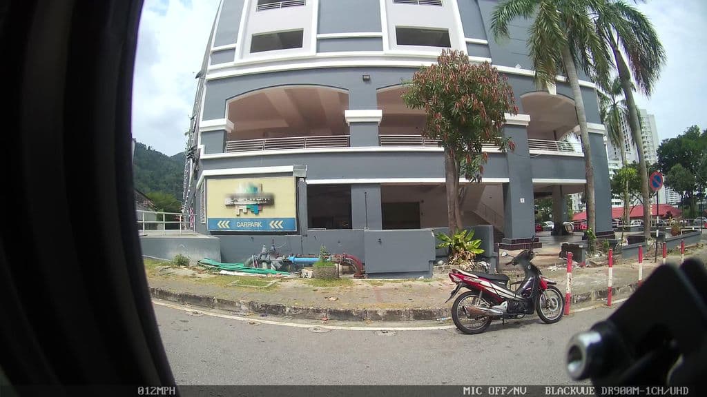 Street view near Shisha Istimewa