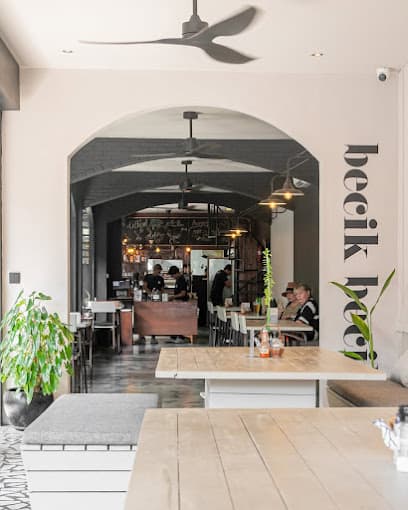Laneway by Grain - Best Hookah Lounge & Breakfast Seminyak Bali