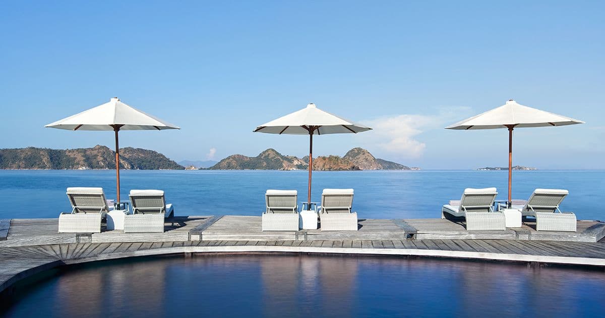 UNIQUE Rooftop Bar