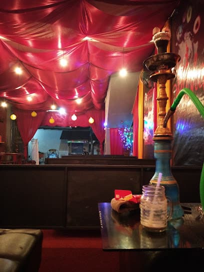 De La Hookah Cafe & Resto