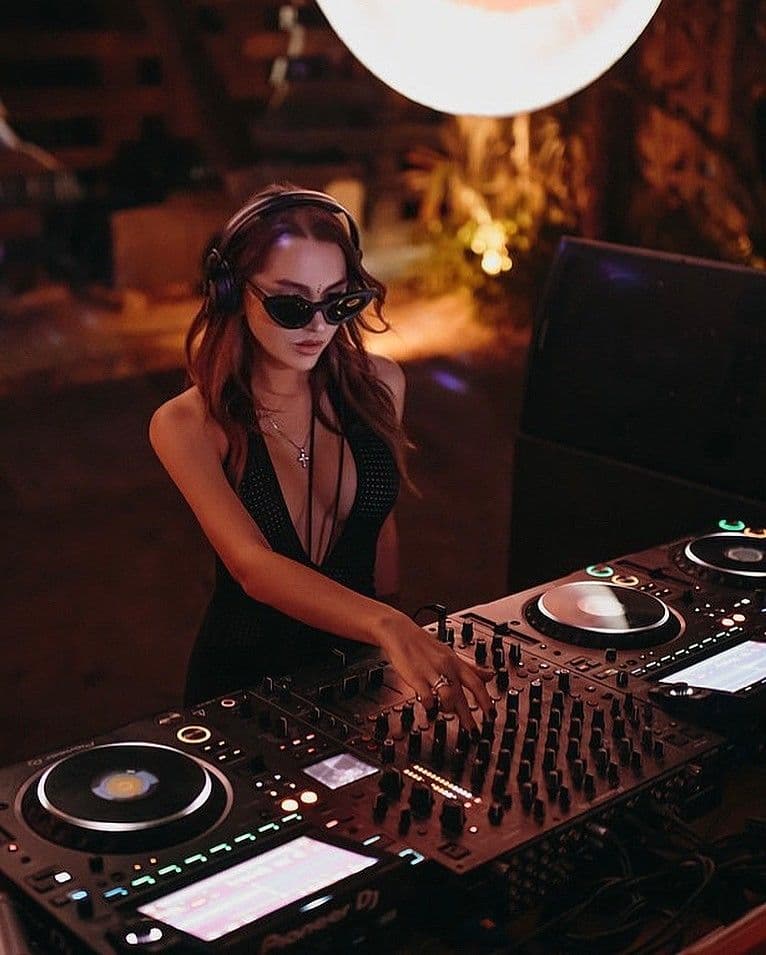 Donna photo 2