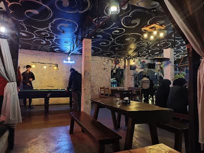 The Local Thamel