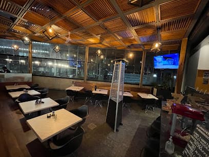 Kamachos Sports & Hookah Bar photo 6