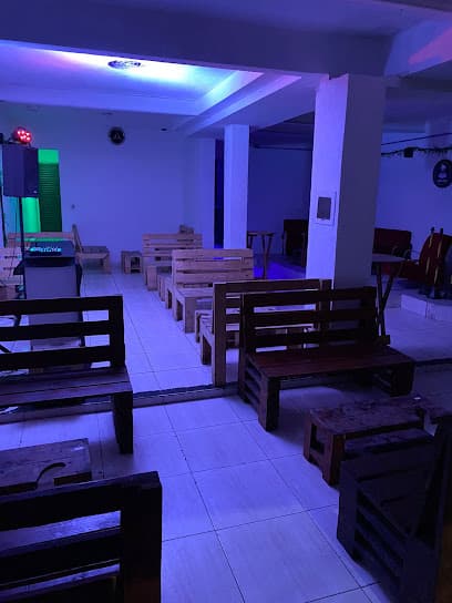 Tomodachi hookah lounge