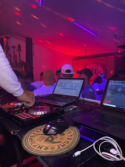011 Hookah Lounge