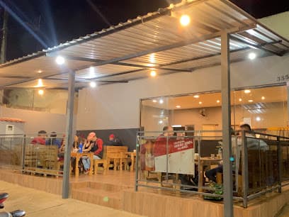 Biritas Lounge e Petiscaria
