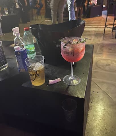 Lux Lounge.