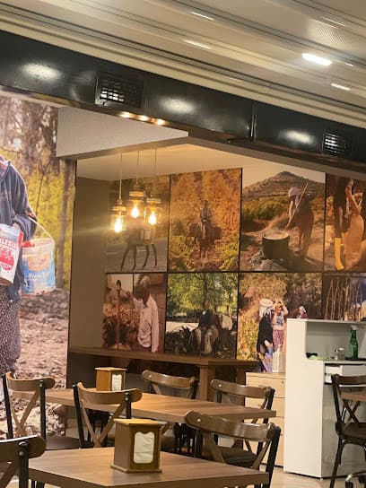 Barman cafe kahvaltı nargile ve oyun salonu