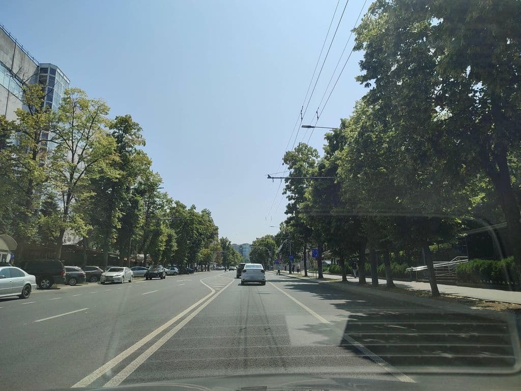 Street view near Caffelatto