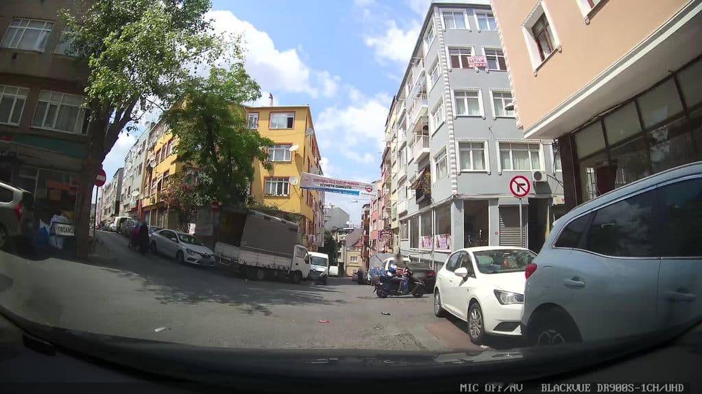 Street view near Herdem Nargile & Tütün Çeşi̇tleri̇
