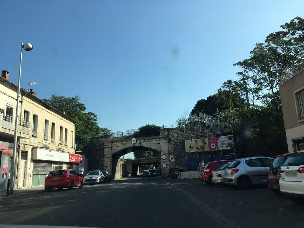 Street view near NSchichastore