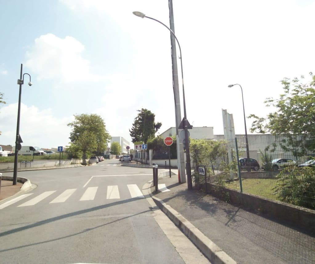 Street view near Le Paname