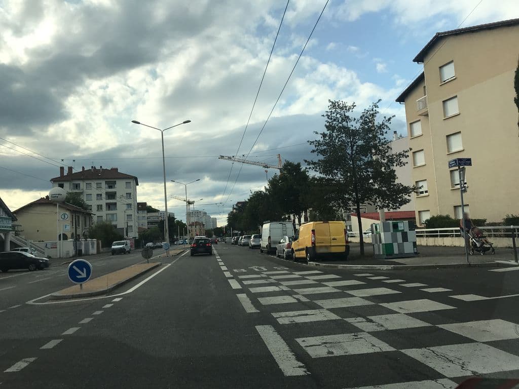 Street view near L'AVENUE