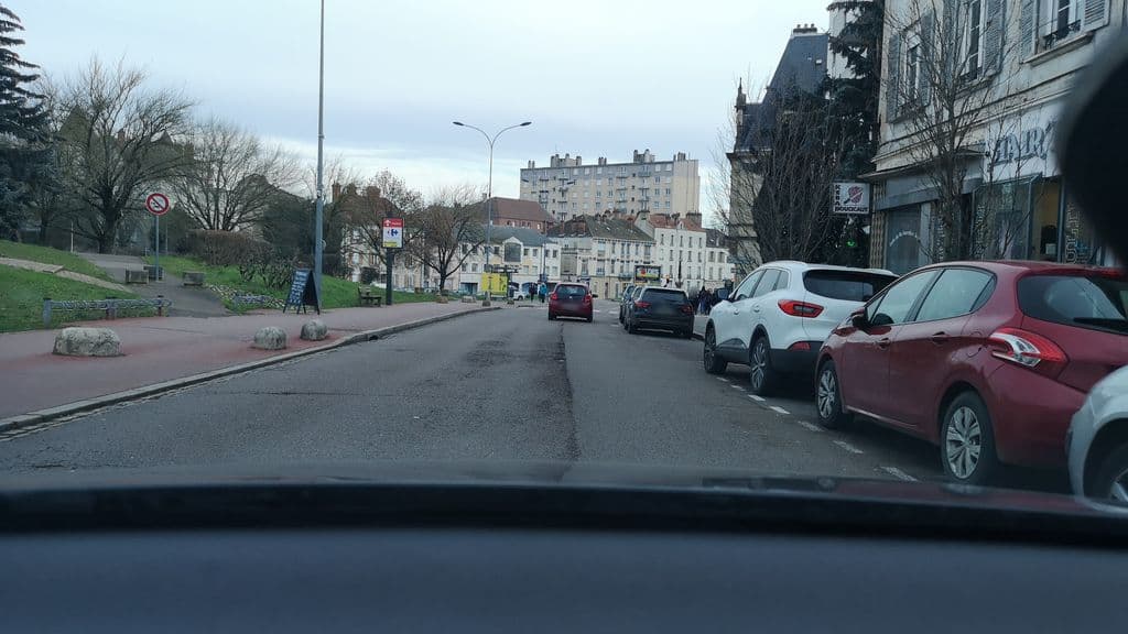 Street view near Le Cristal