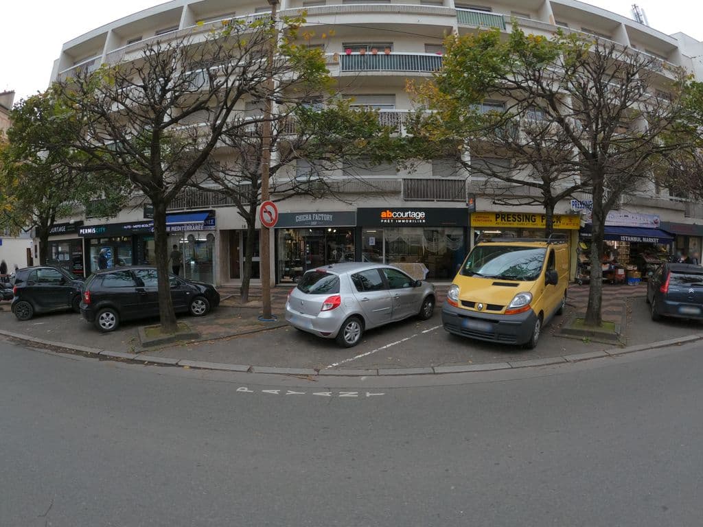 Street view near ChichaFactory Boutique de chicha narguilé charbons & accessoires CHELLES 77 Chicha factory