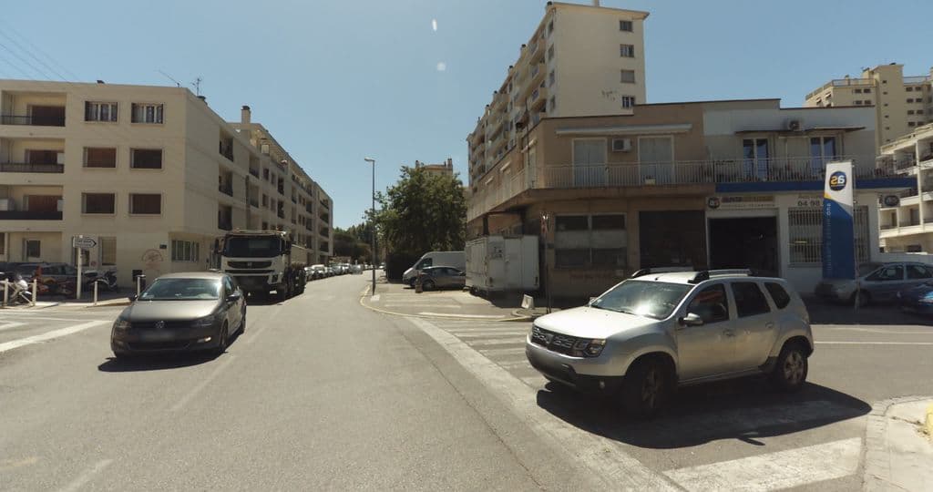 Street view near Le Comptoir