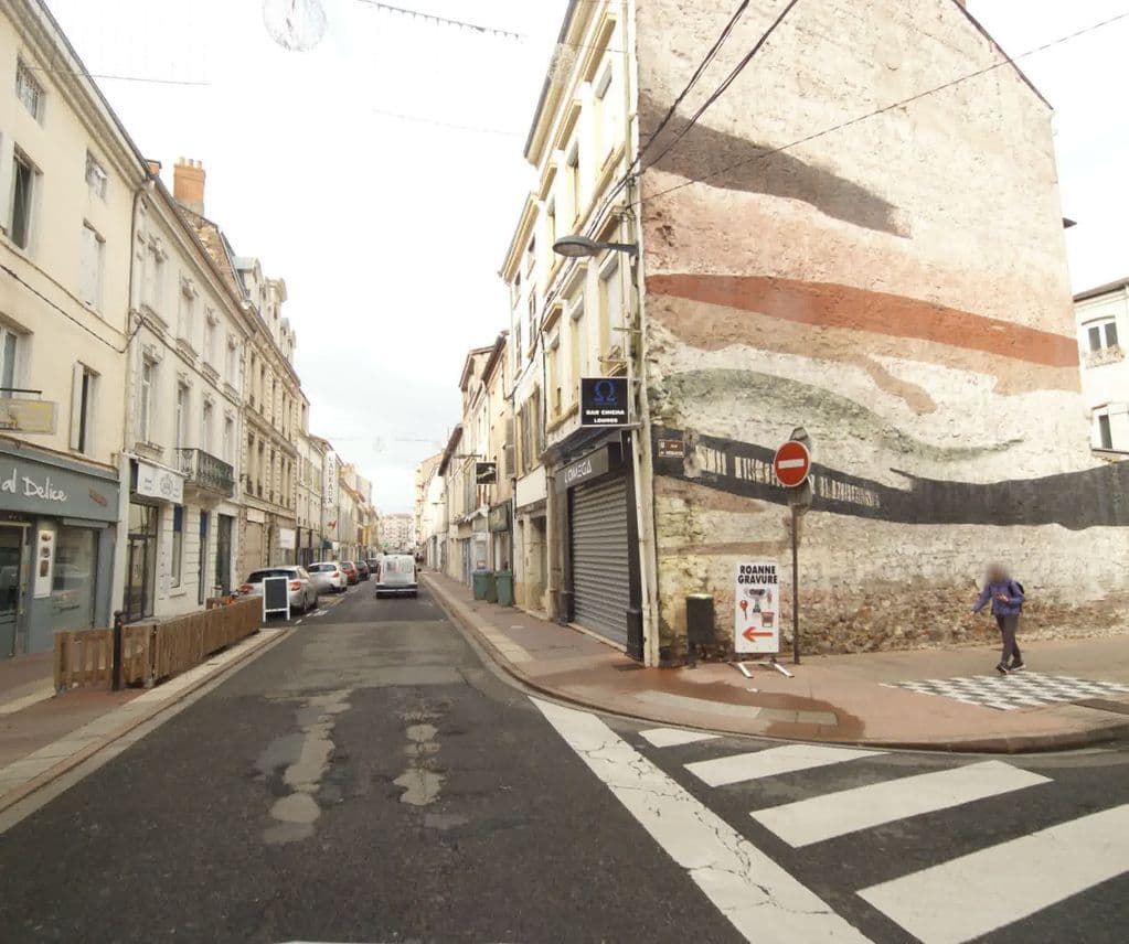 Street view near L'Oméga Chicha Roanne