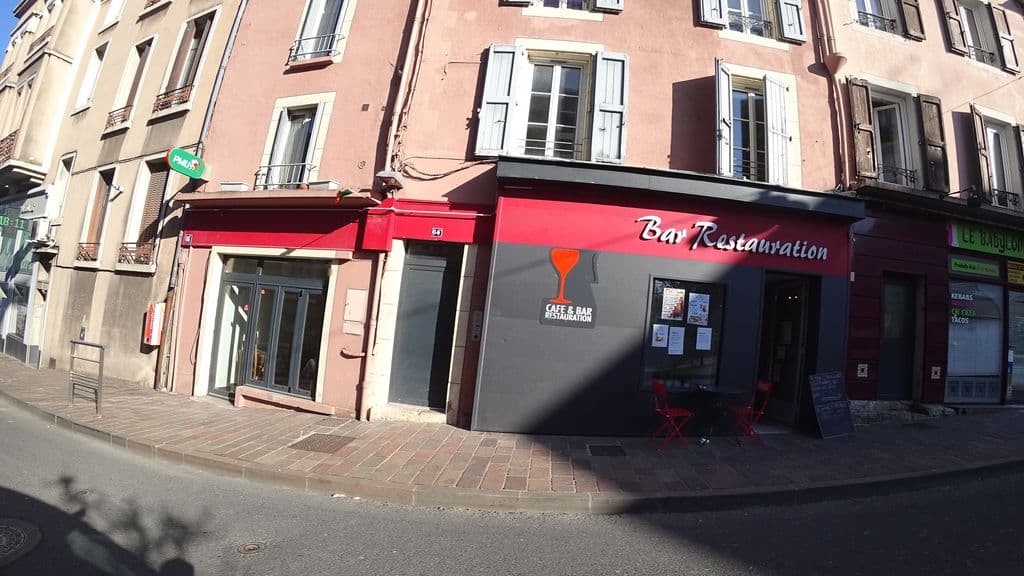 Street view near Le31