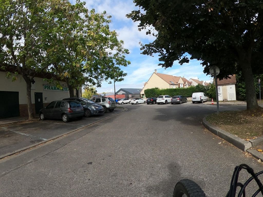 Street view near CR7 Lounge