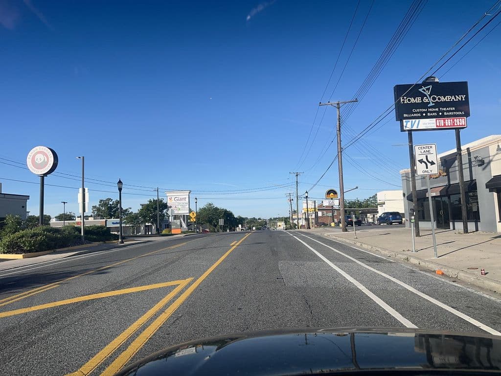 Street view near Yabaz hookah lounge