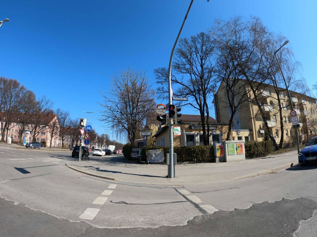 Street view near Hukka