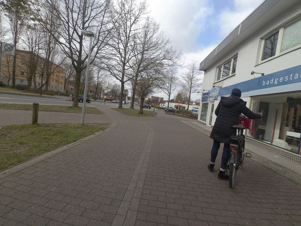Street view near Habibos