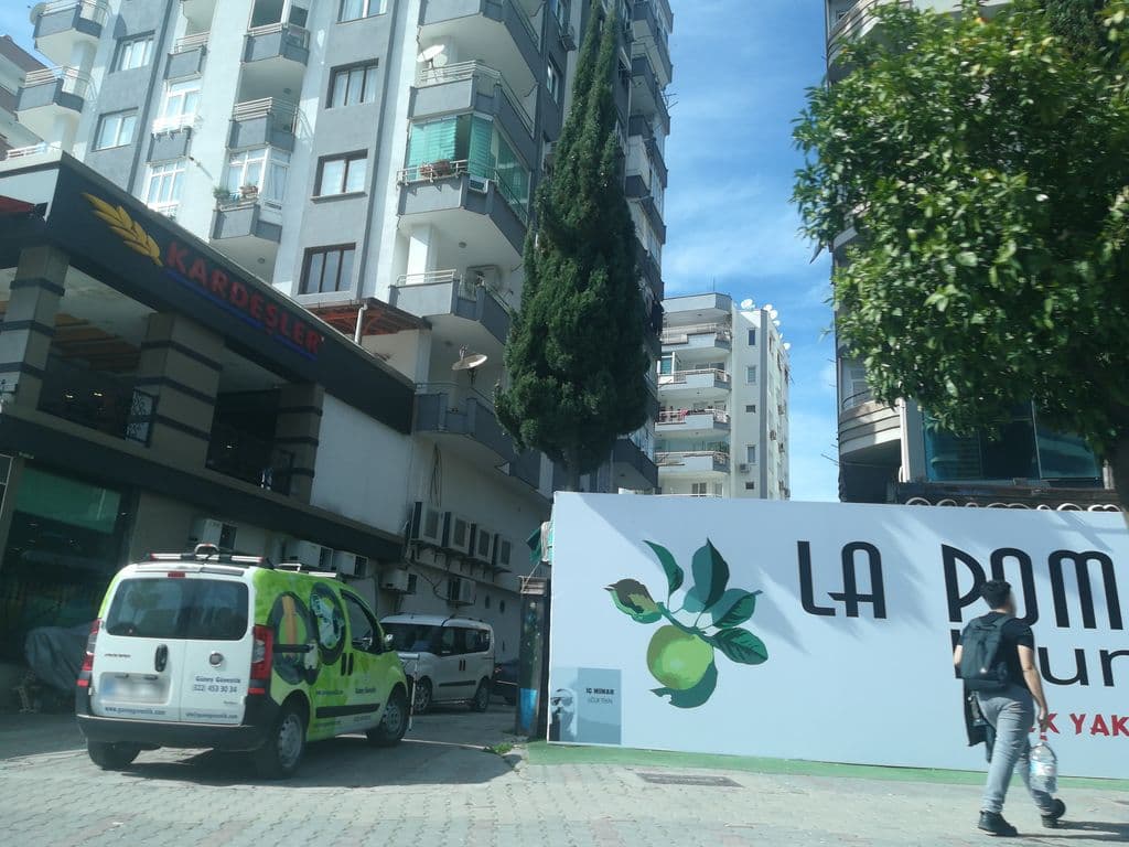 Street view near Lucca Lounge Adana