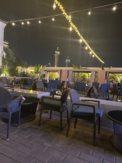 فناء ورد "PATIO ROSES"