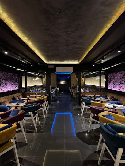 Continental lounge