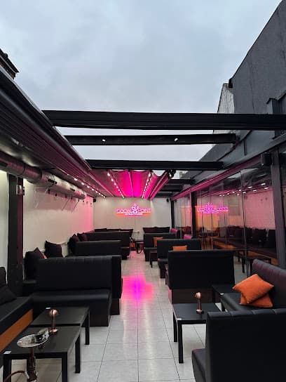 Social Point Hookah Lounge