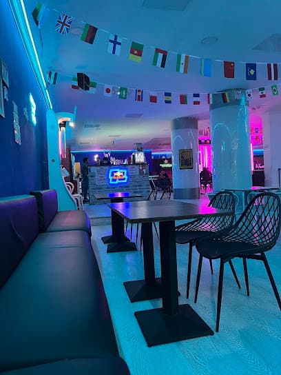 Tropical Time | Mini Golf & Game Bar