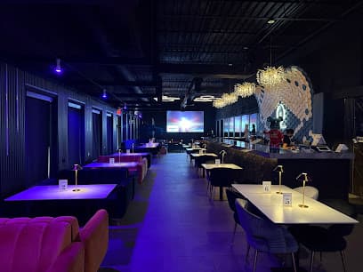 Octavian Lounge | Cafe | Patio