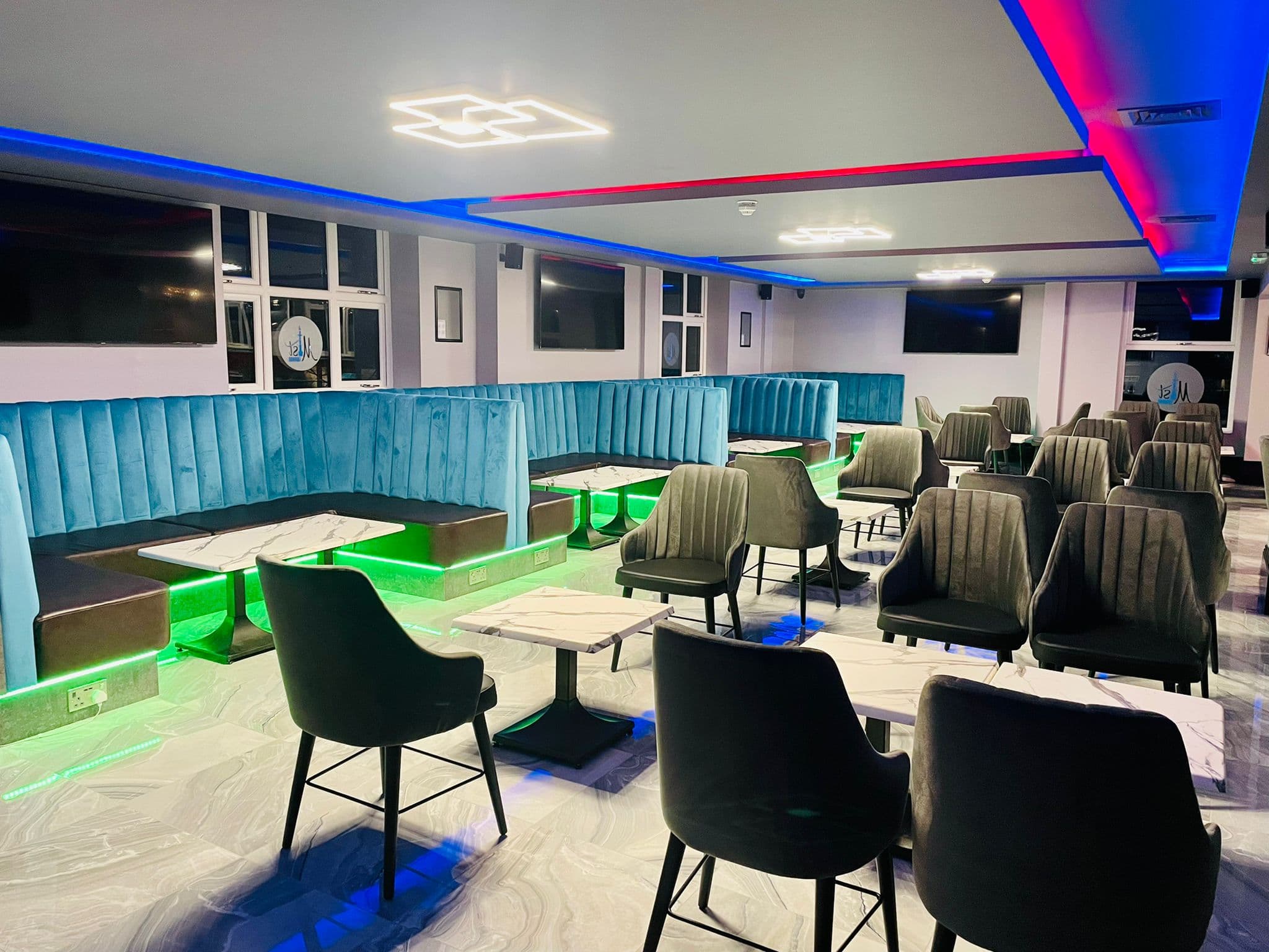 Mist Shisha Lounge/snooker/pool