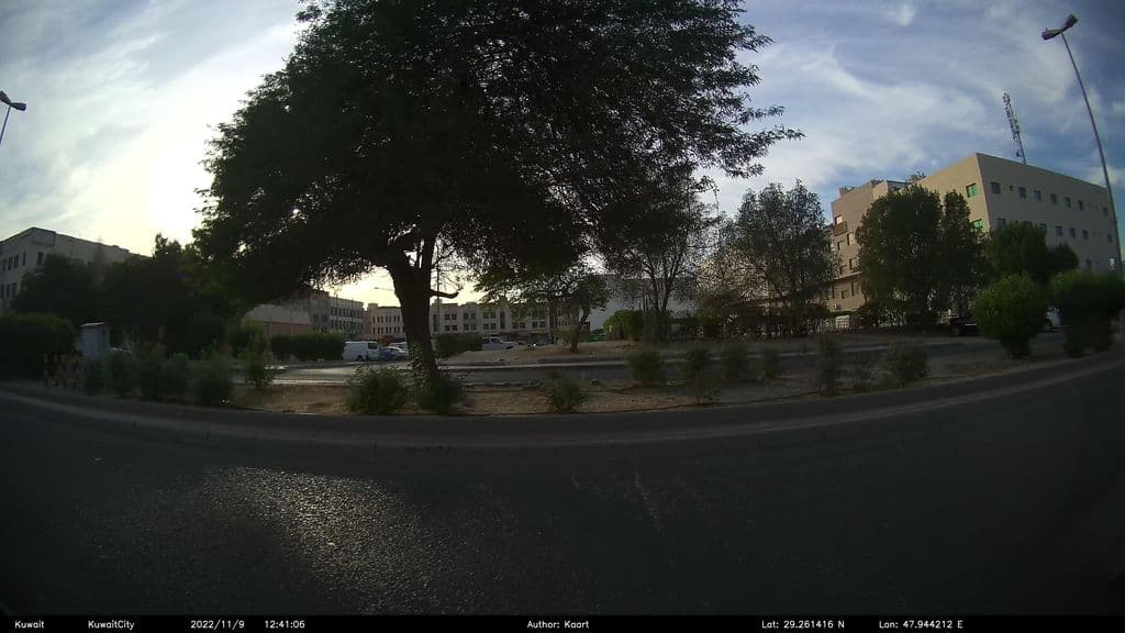 Street view near Cafe diwan layali